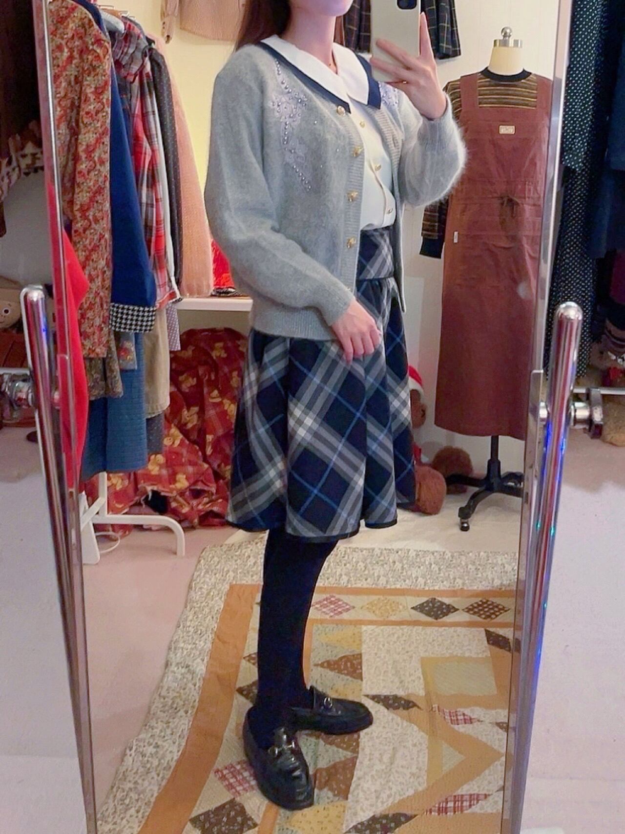 gray flower beads knit cardigan