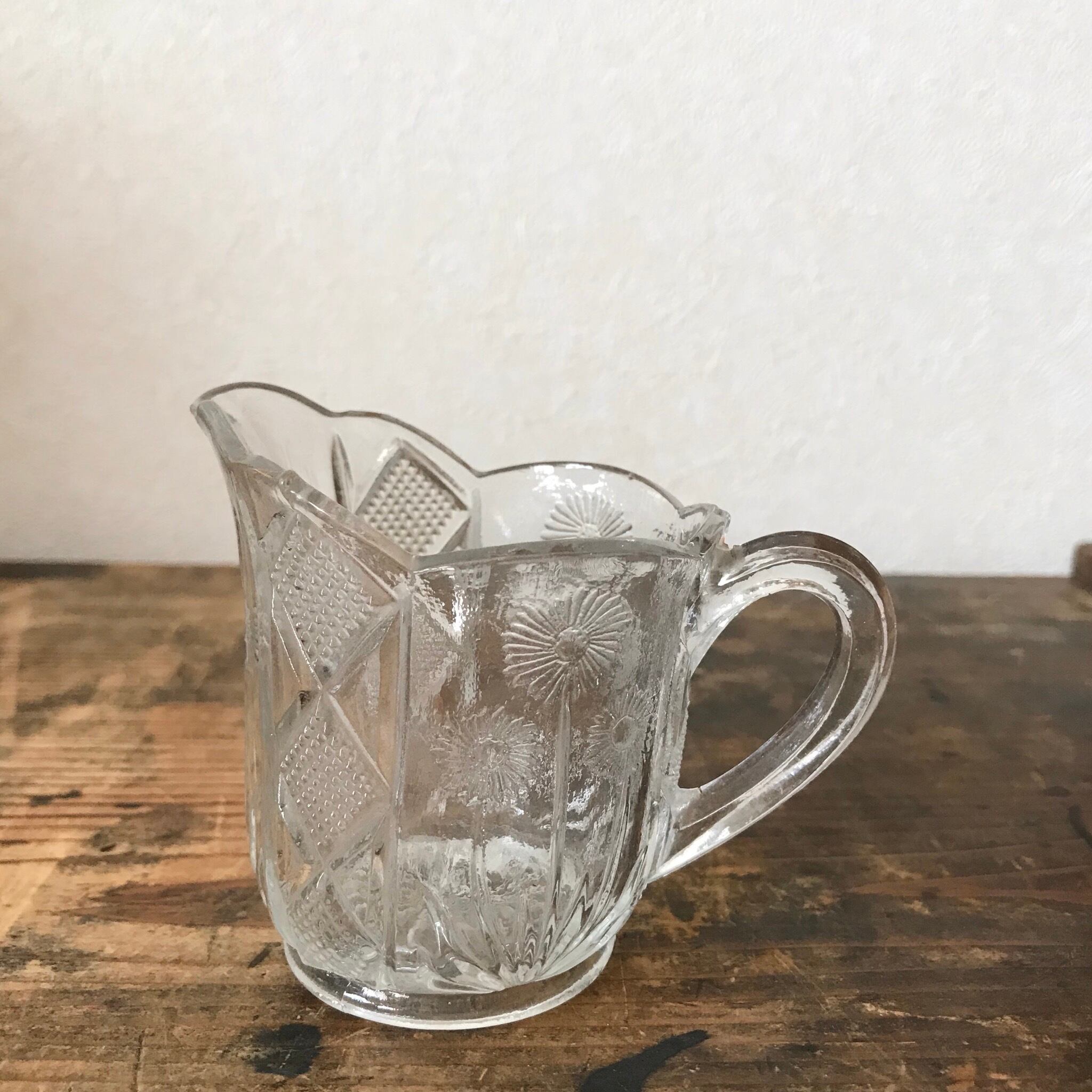 花模様のピッチャー