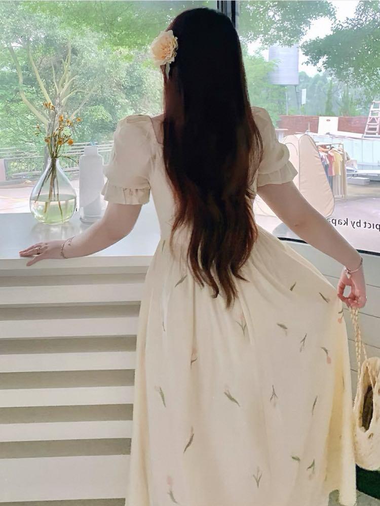 チューリップ柄ワンピースLサイズ 花咲くワンピで大人可愛くおめかし♡ チューリップ柄フリル