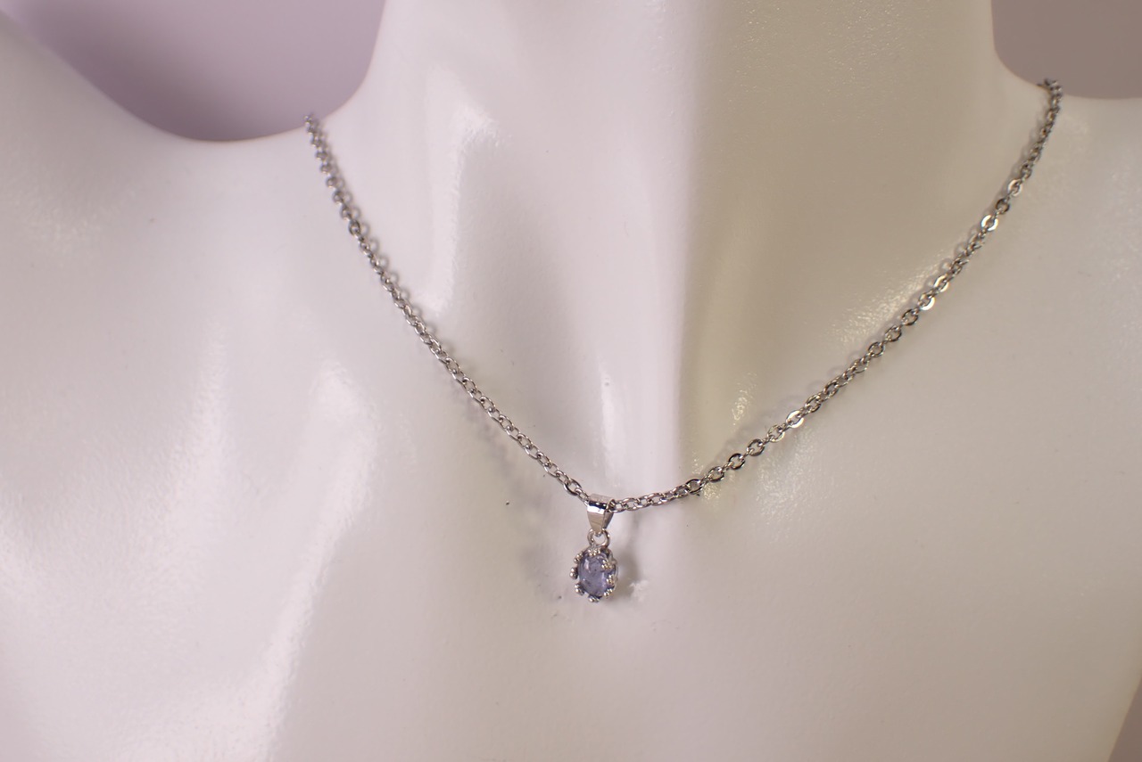 ゾイサイト/タンザナイトネックレス　0.50ct [D12‐102]