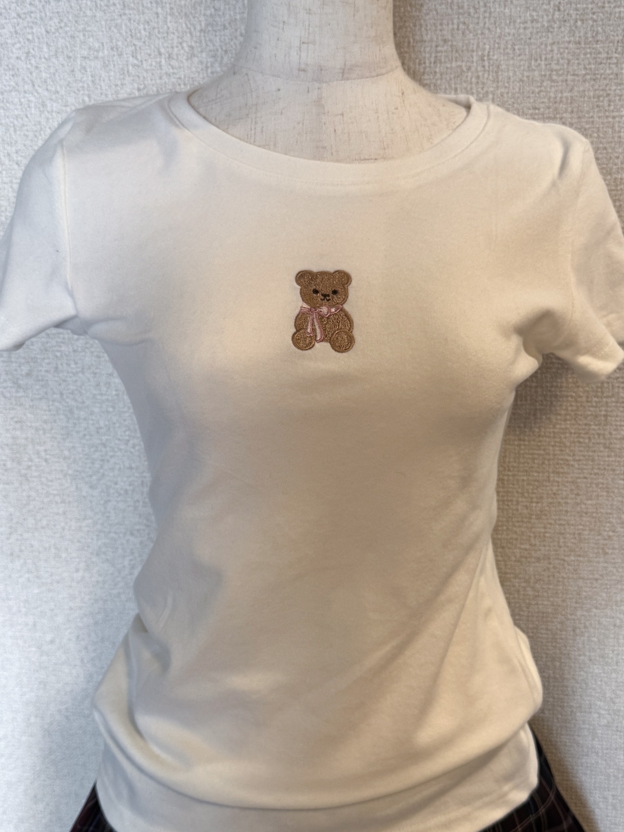 テディベア刺繍スリムTシャツ