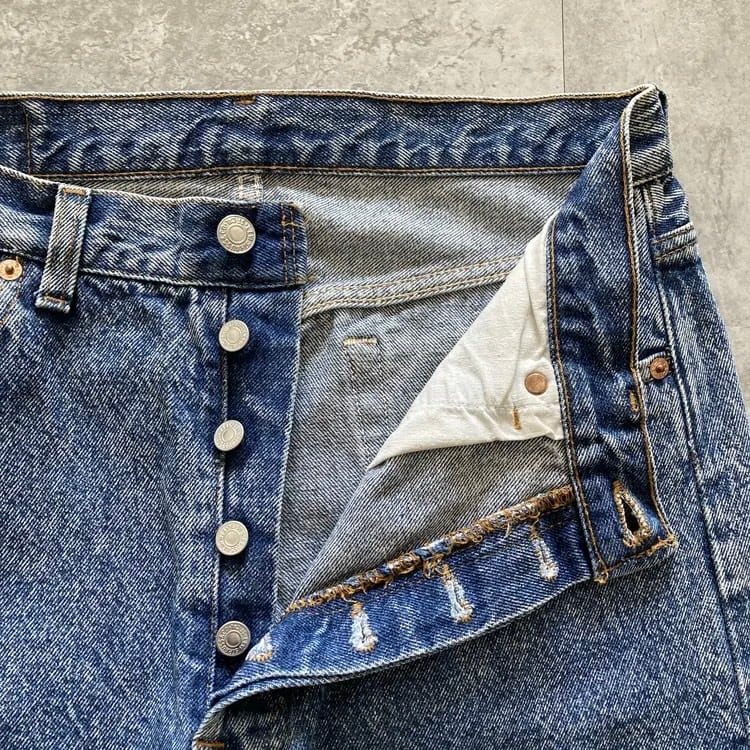 W33 L32】90's US.Levis 501 リーバイス ノックスビル工場(532) ボタン
