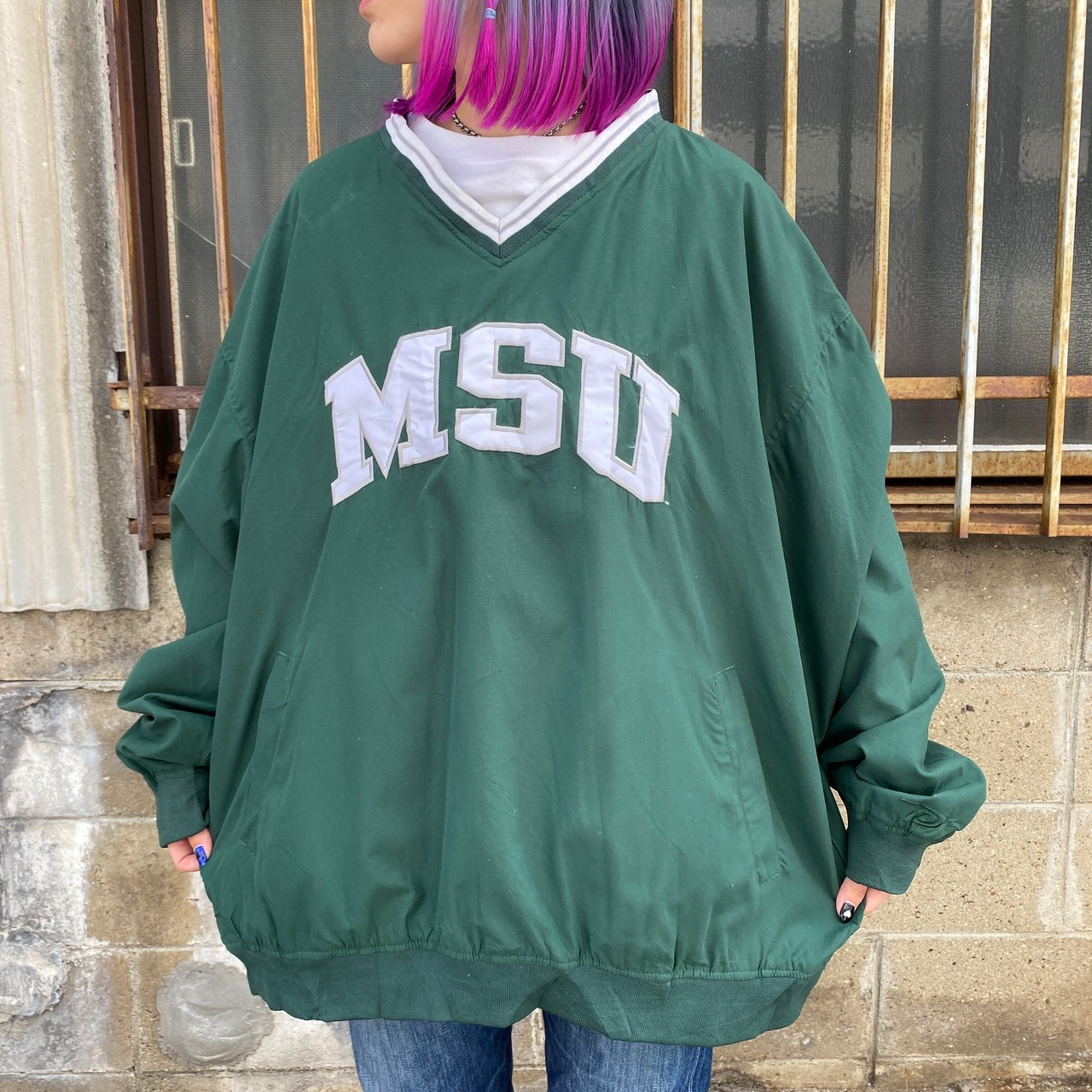 ビッグサイズ MSU カレッジチーム ウォームアッププルオーバー 