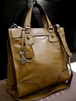 ◆CELINE セリーヌ オルロフ チャームデザイン ハンドショルダー 2way レザー トート バッグ 明茶◆ チャームが可愛らしい希少な2wayモデル