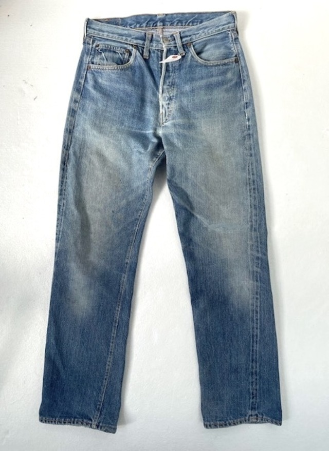 M-111    リーバイス Levis501古着 1970年代66前期米国製刻16 　W 76cm  股下 77cm