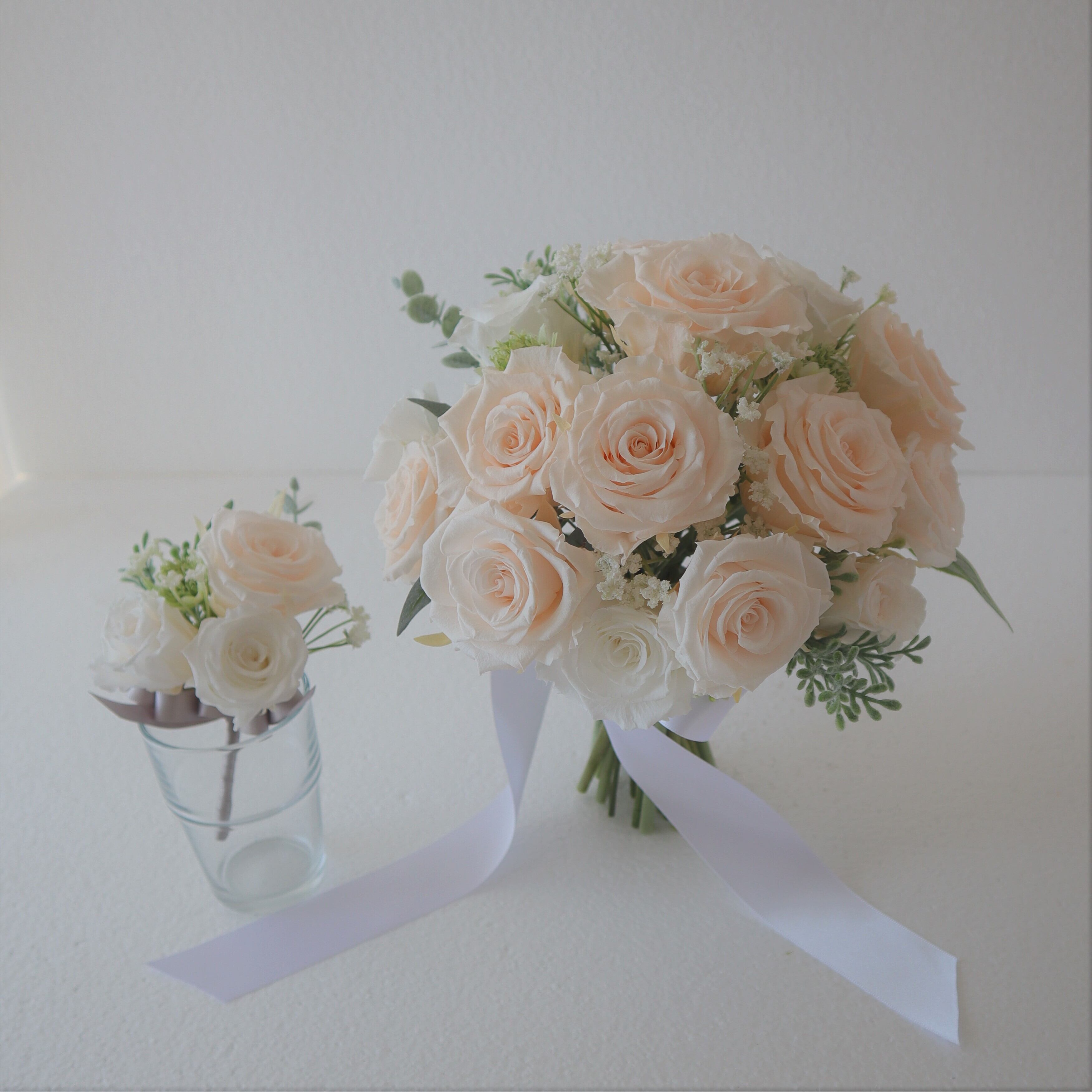 プリザーブドフラワー】透明感が際立つアイボリーのウェディングブーケ