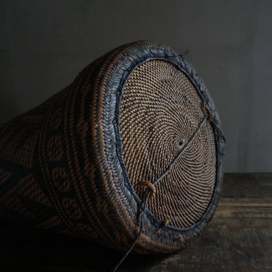 古いインドネシアの大きな籠 | Konishi Koffee web shop