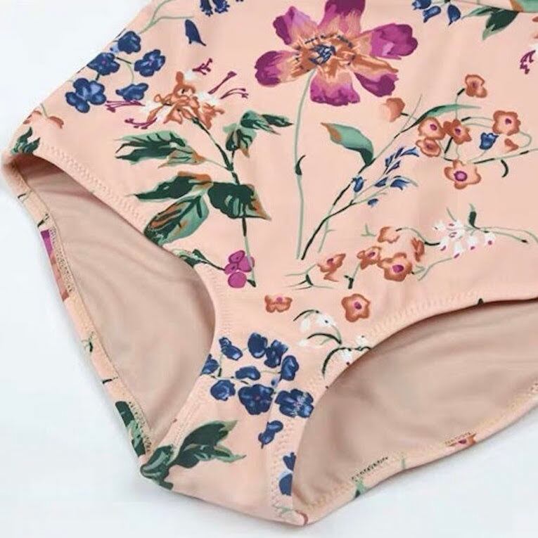 花柄ワンピース水着 Vネックフリルショルダー 全2色 | LILIANA