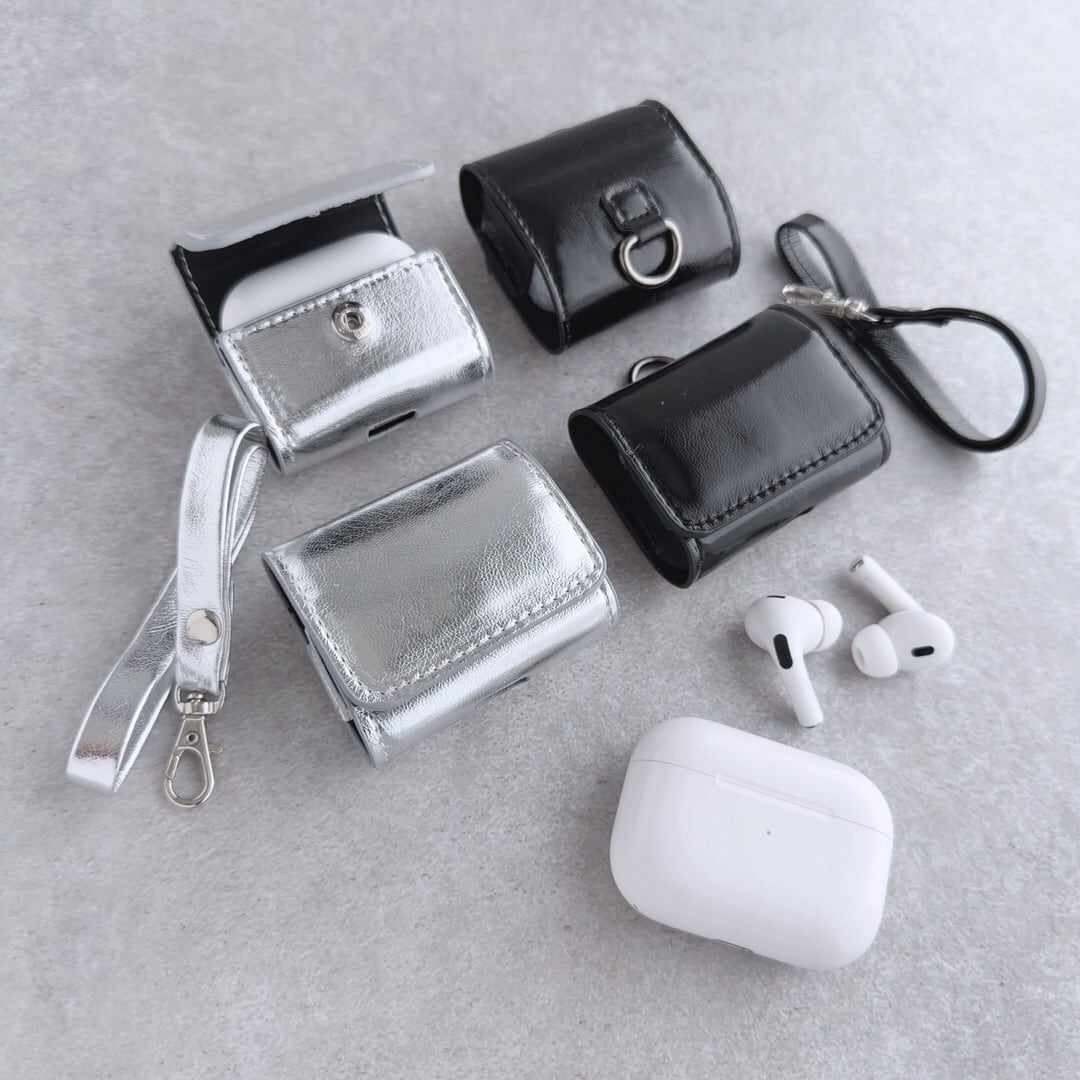 AppleAirPodsのウエアブルアイテム 超便利】AirPodsの使用＆充電が同時に叶う専用アイテム「Aircord
