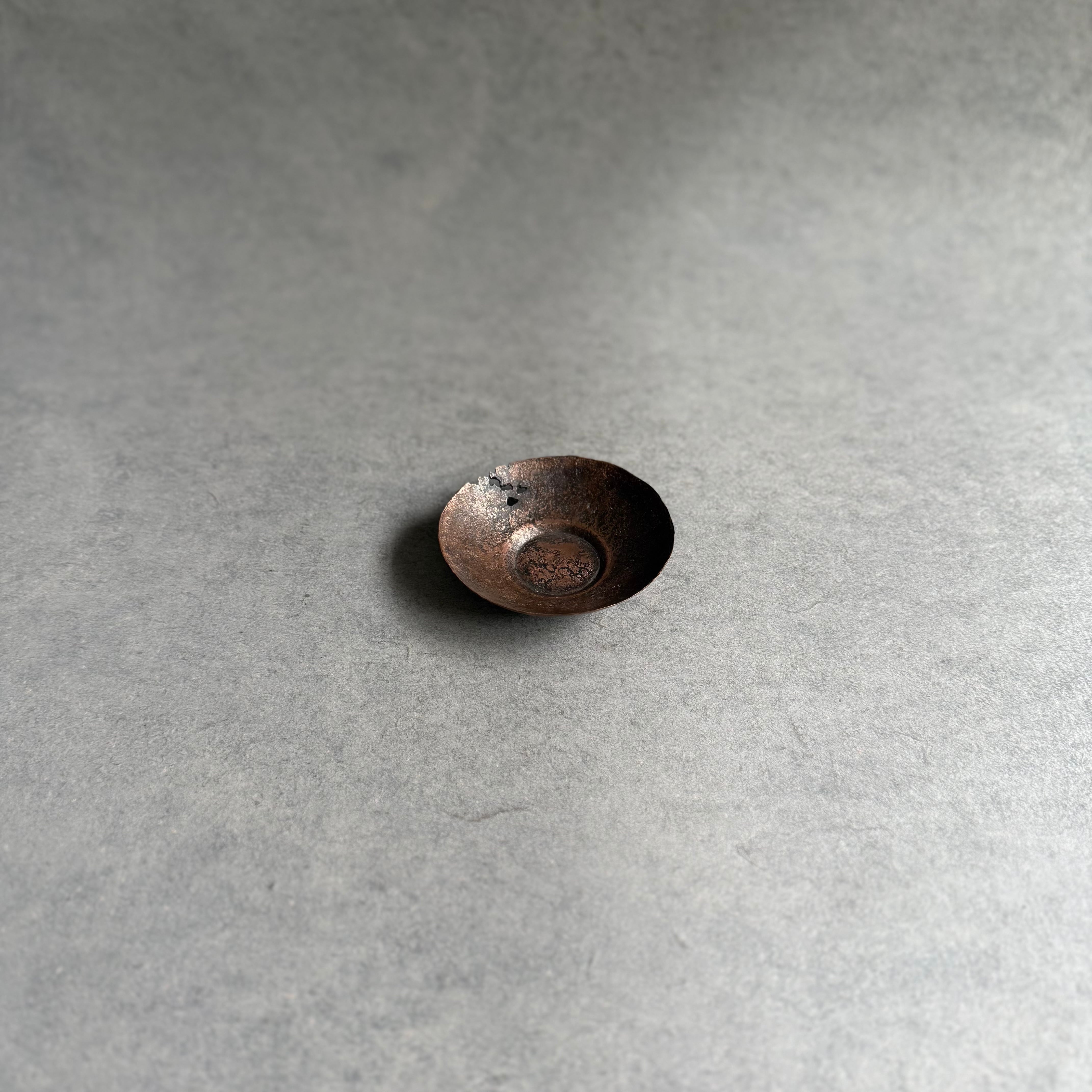 大山求 銅茶托