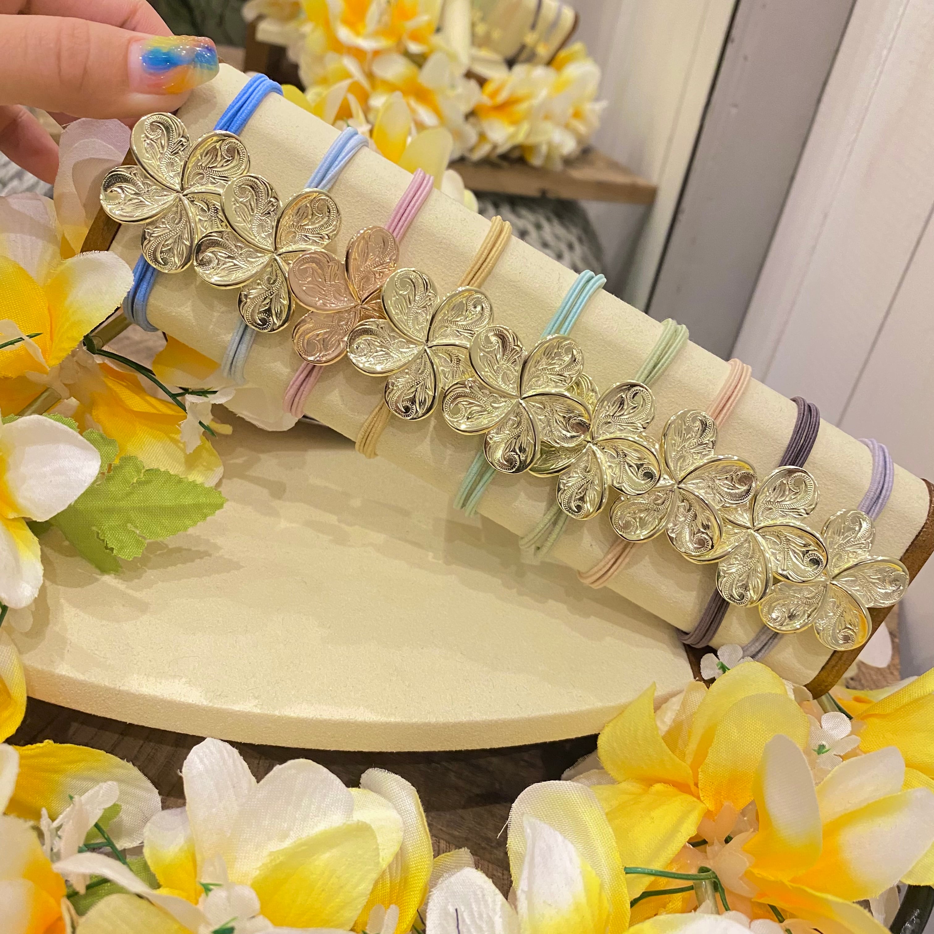 LIFE isオリジナル Hawaiian jewelry プルメリアゴム（gold,Green gold