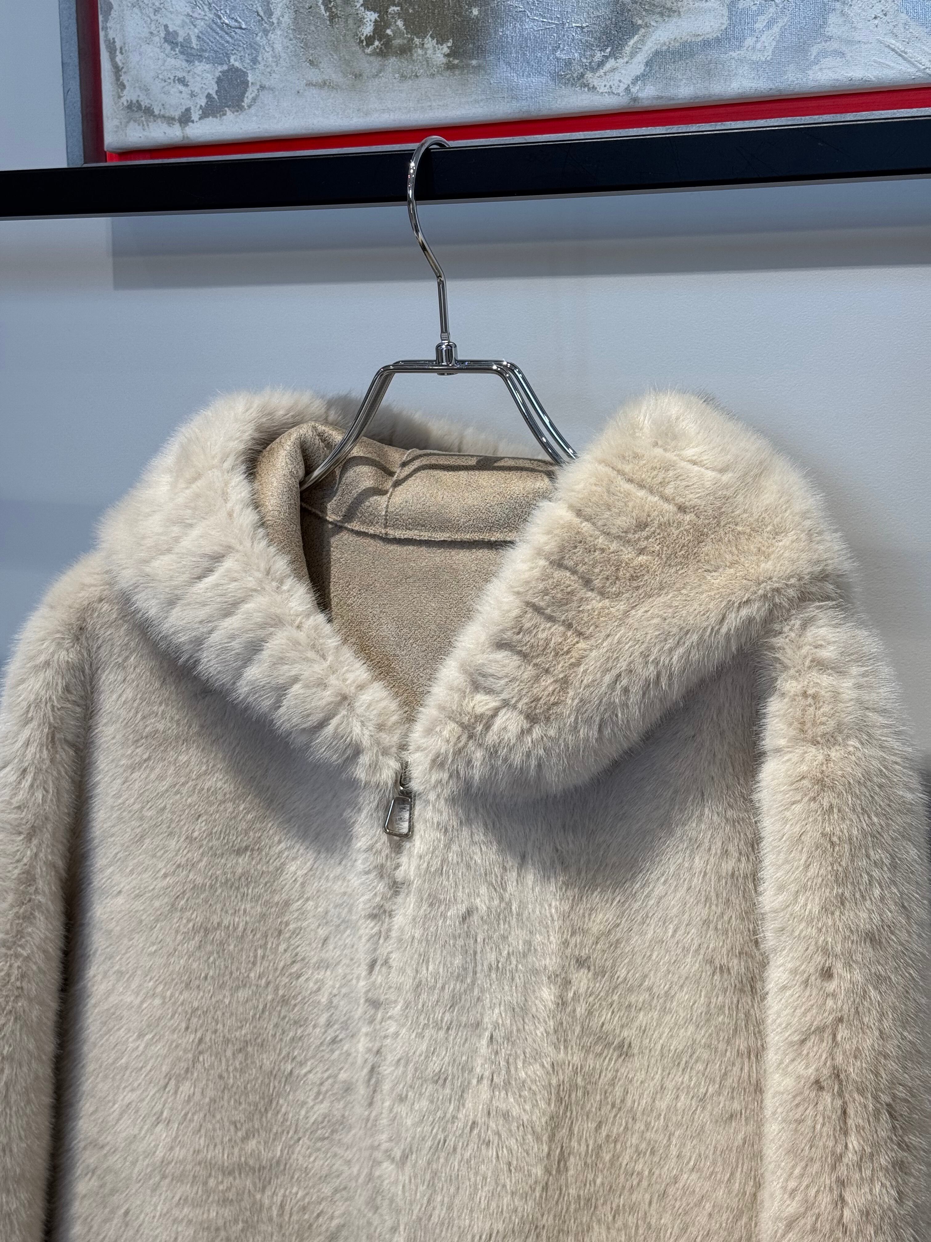 stitch fur hood zip up parker