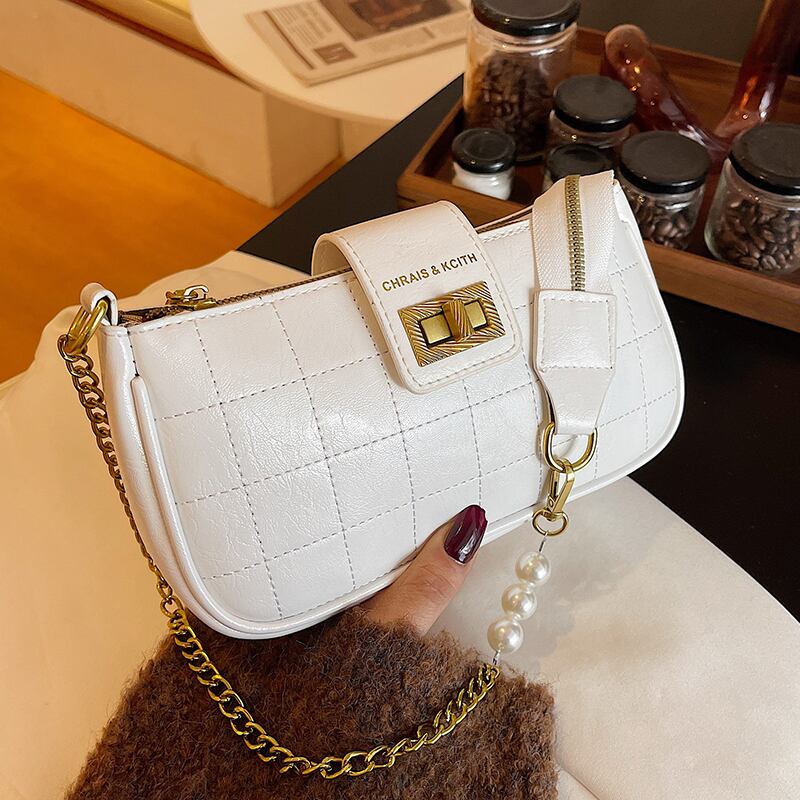 スタイルウィンターチェーン ショルダーバッグ 冬物 メッセンジャーバッグ Tiancai_Wing_Bag78864805156