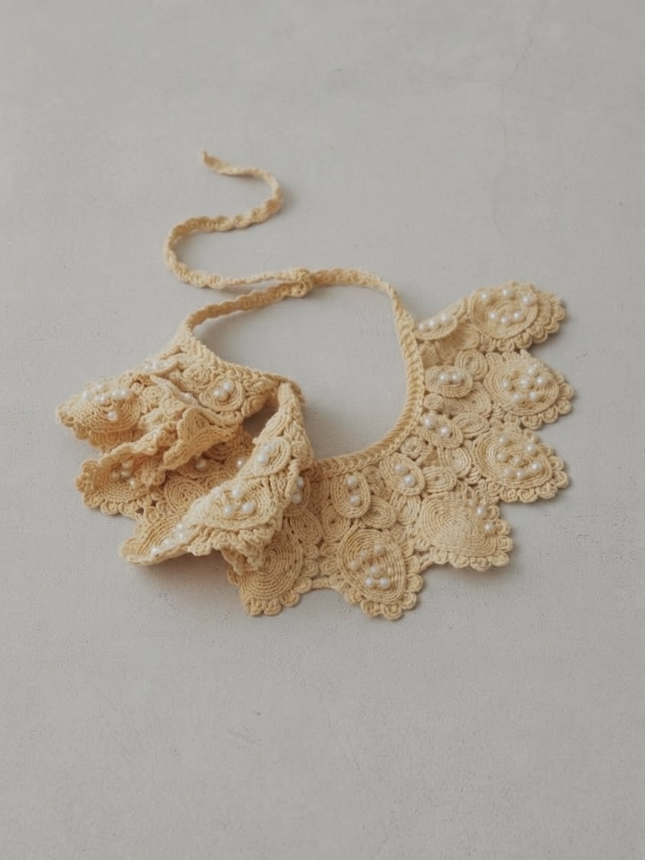 Hand Crocheted Pearl Collar / BEIGE - 1