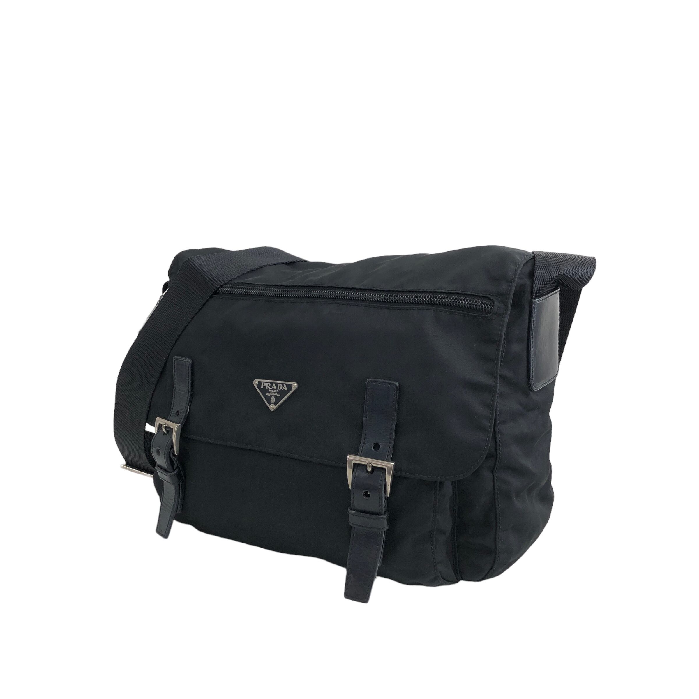 PRADA ボストンバッグ ショルダーバッグ トライアングルロゴ ナイロン 黒 PRADA プラダ ショルダーバッグ ブラック トライアングルロゴ ナイロン
