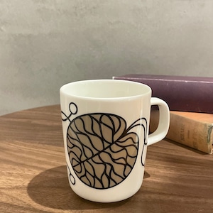 marimekko/マグカップ/Bottna mug/72960/81.ベージュ×ホワイト