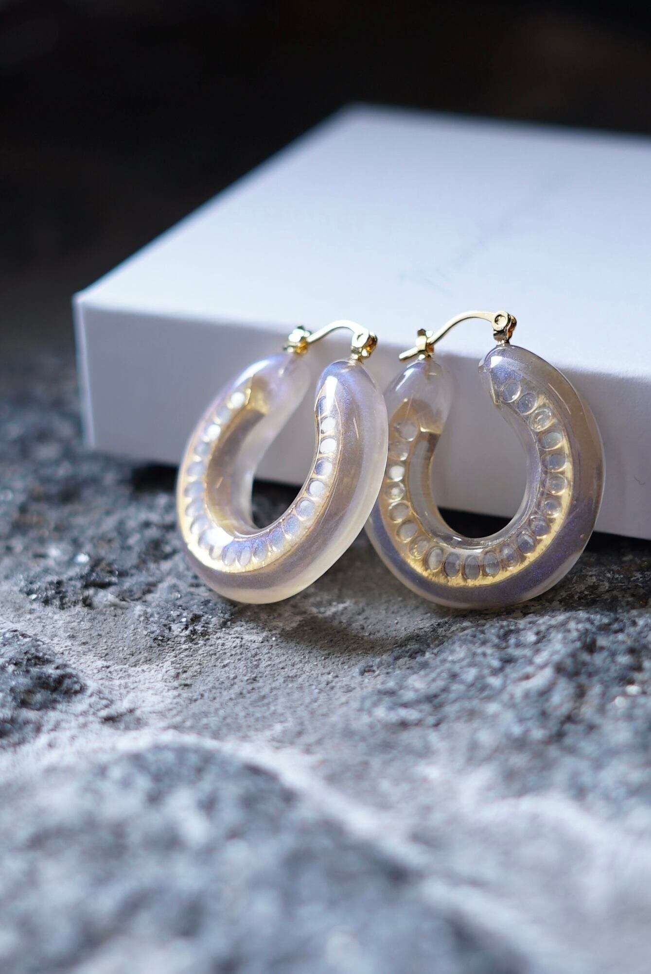 最大87%OFFクーポン 新品 mame マメ Glass Beads Pierced Earrings