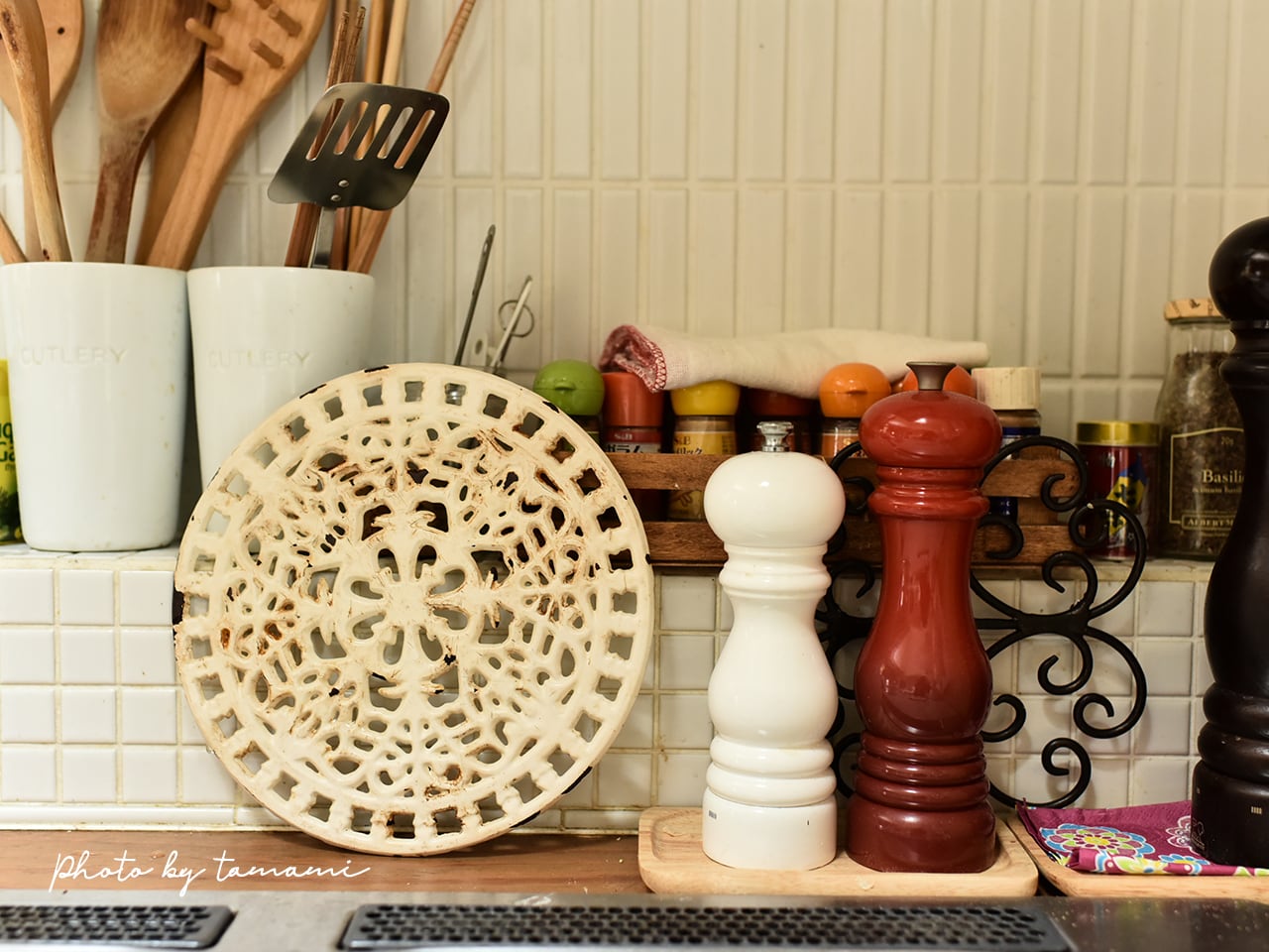 売約済* 人気のアイアン トリベット / 鍋敷き 白 フレンチアンティーク