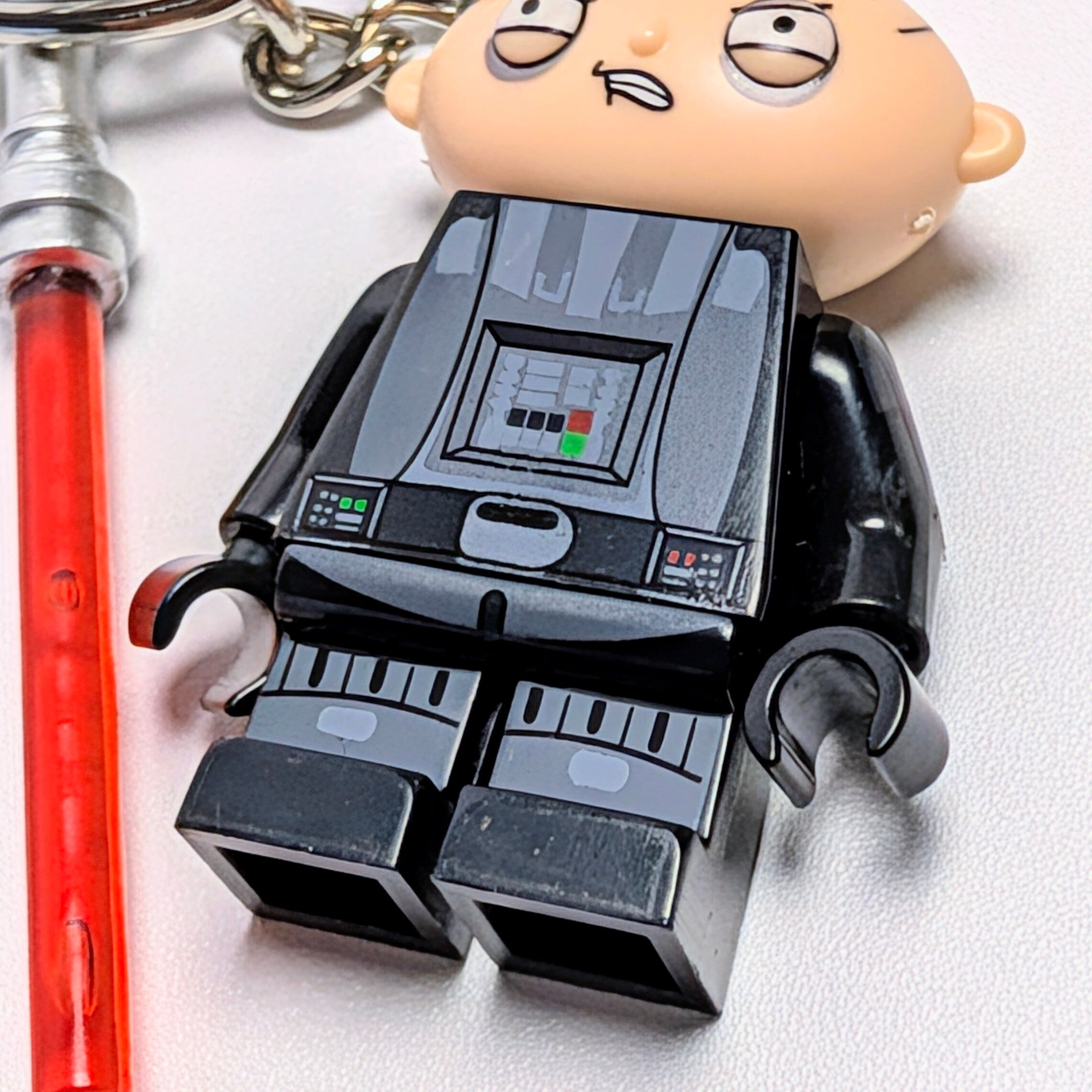 ★ブロックフィギュアキーホルダー★【 Family Guy（ファミリー・ガイ）×STARWARS ( スター・ウォーズ ) 】ステューウィー・グリフィン / ダース・ベイダー  〚アメリカン雑貨 アメトイ〛