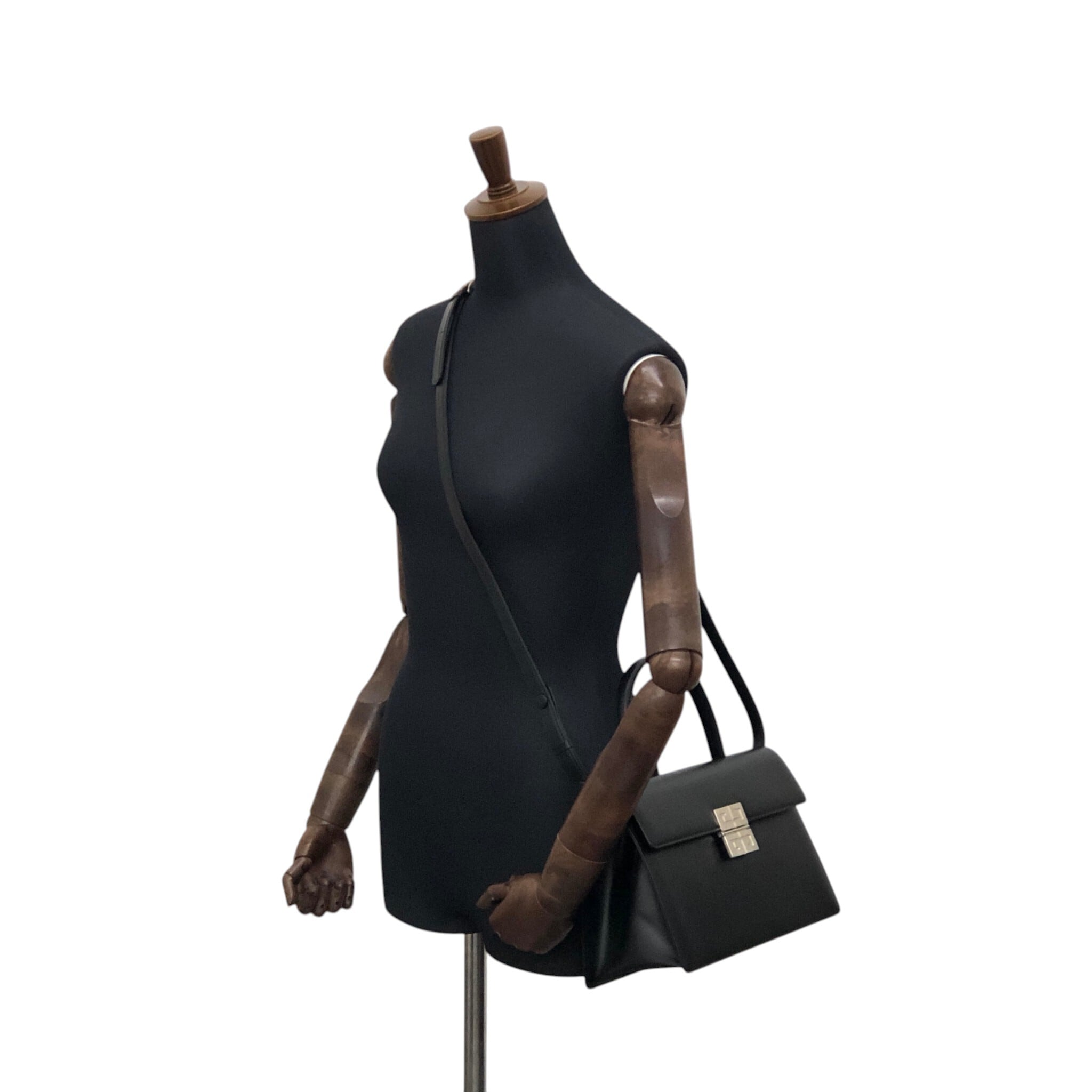 GIVENCHY レザーバッグ ヴィンテージ ジバンシー 楽天市場】【GIVENCHY】ジバンシィ ヴィンテージハンドボックスバッグ