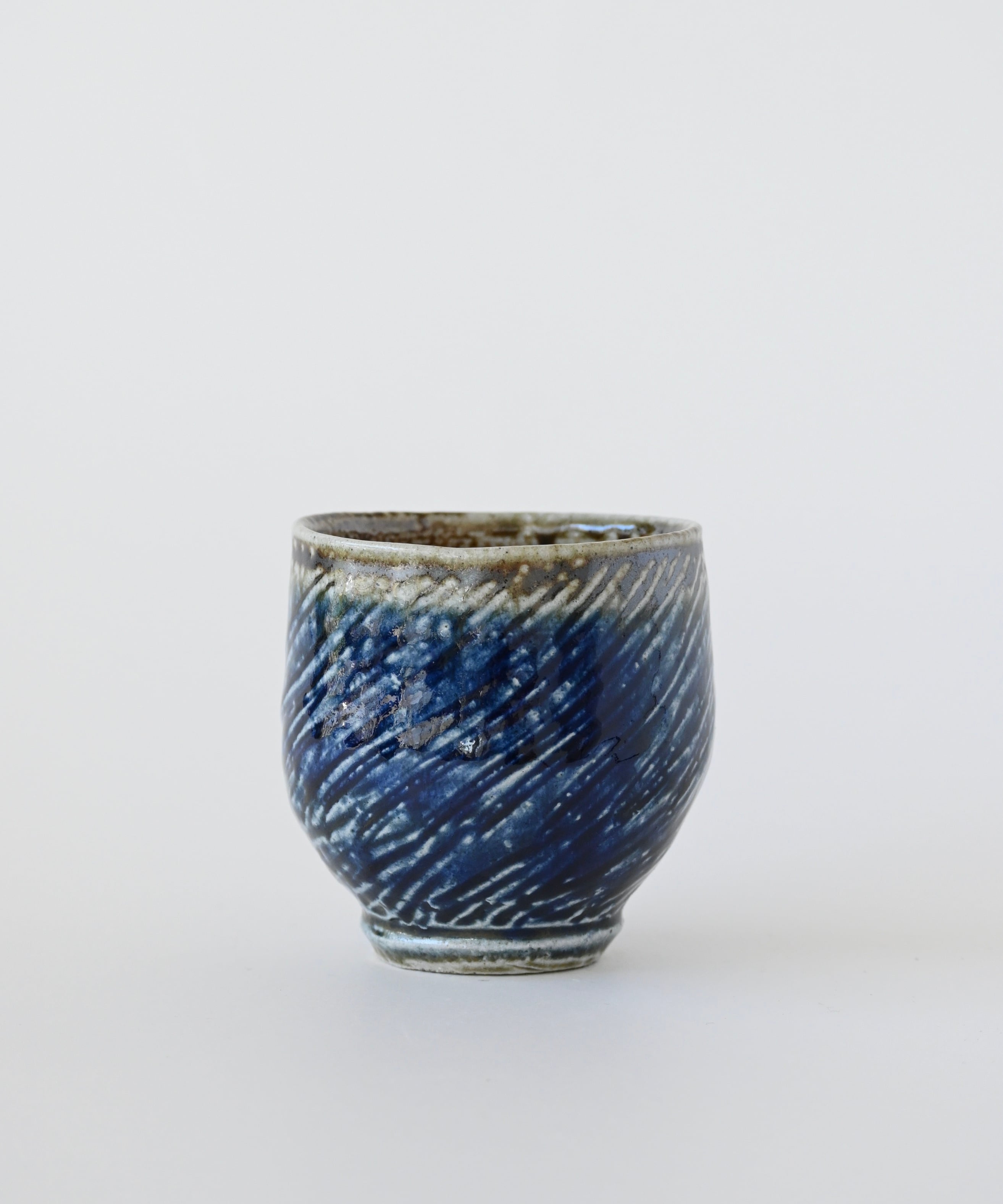 藍鉄塩釉 櫛目湯呑 49 / 濱田 友緒