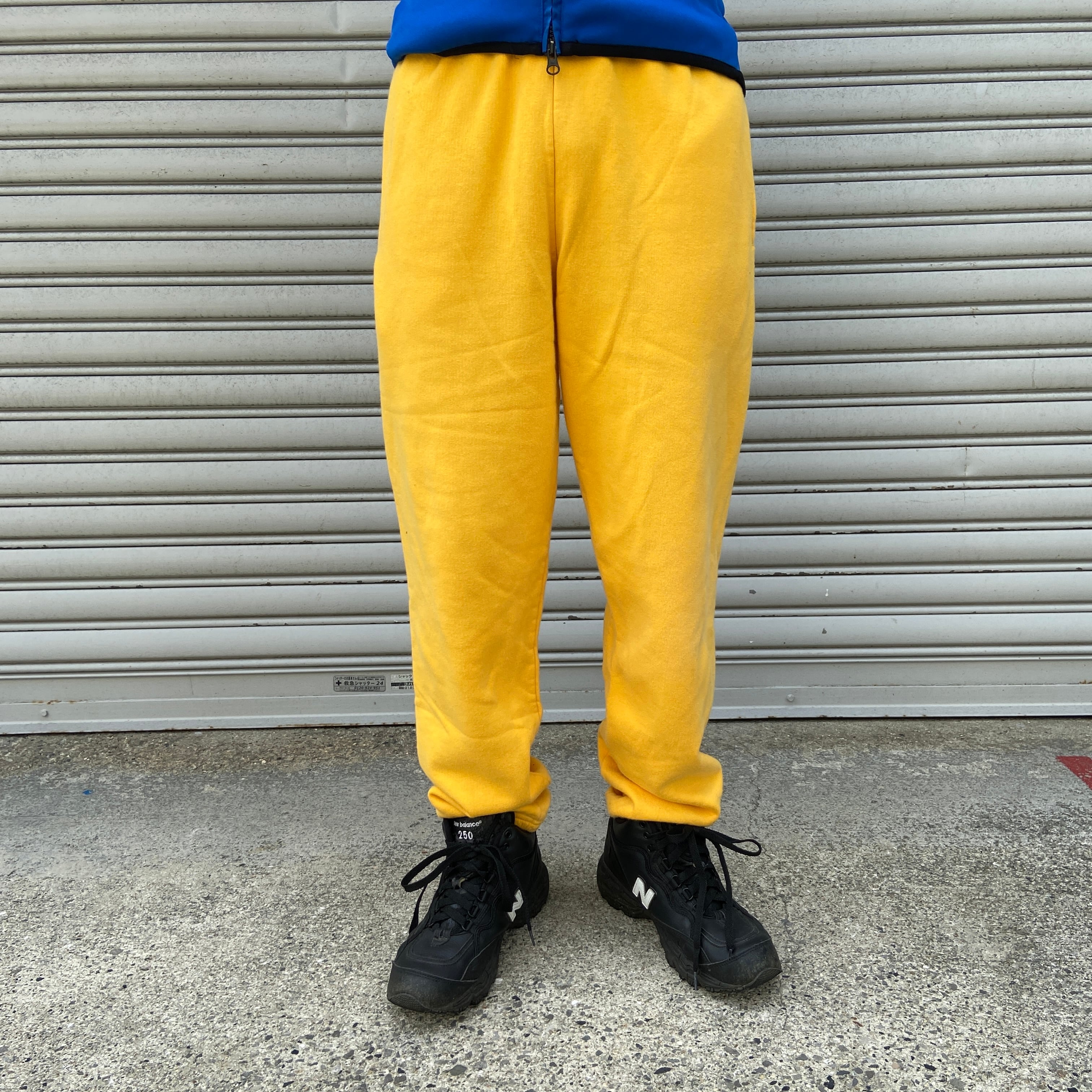 送料無料』90s converse コンバース Mサイズ 黄色 スウェットパンツ 裏起毛 | 古着屋 Uan