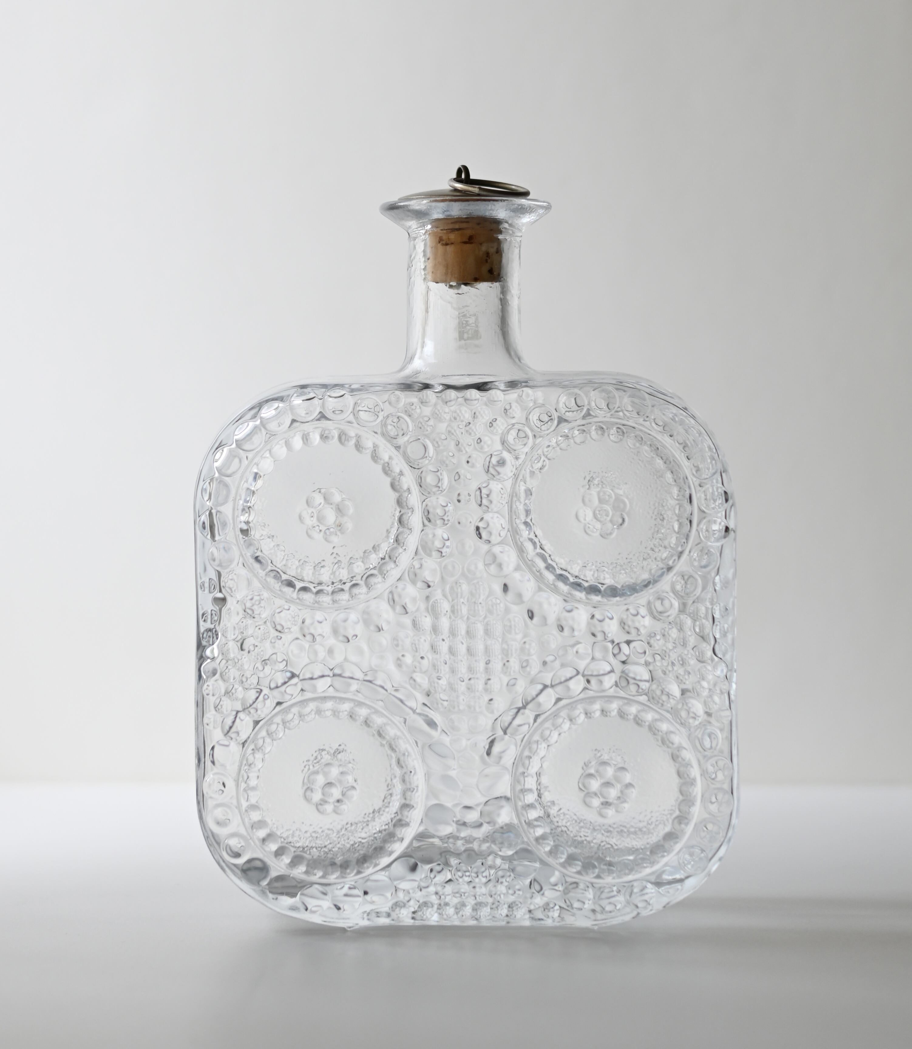 Grapponia Bottle by Nanny Still for Riihimäen Lasi / SF006 | situraeru