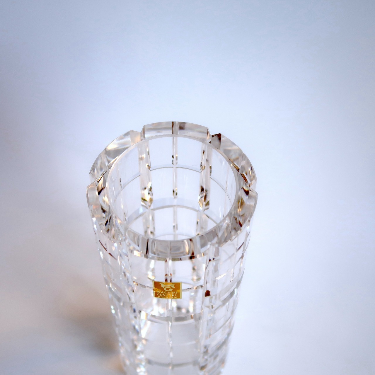 クリアなガラスの花瓶