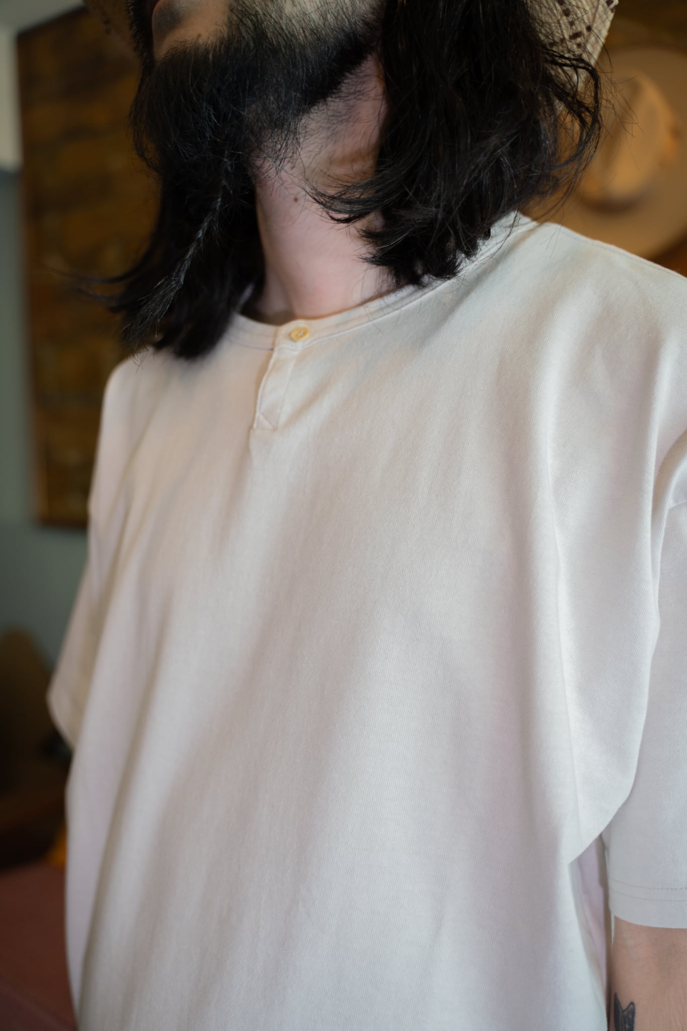 SOURCE:DARU HENRY NECK S/S T - ECRU | JAM THE HAT & CO.
