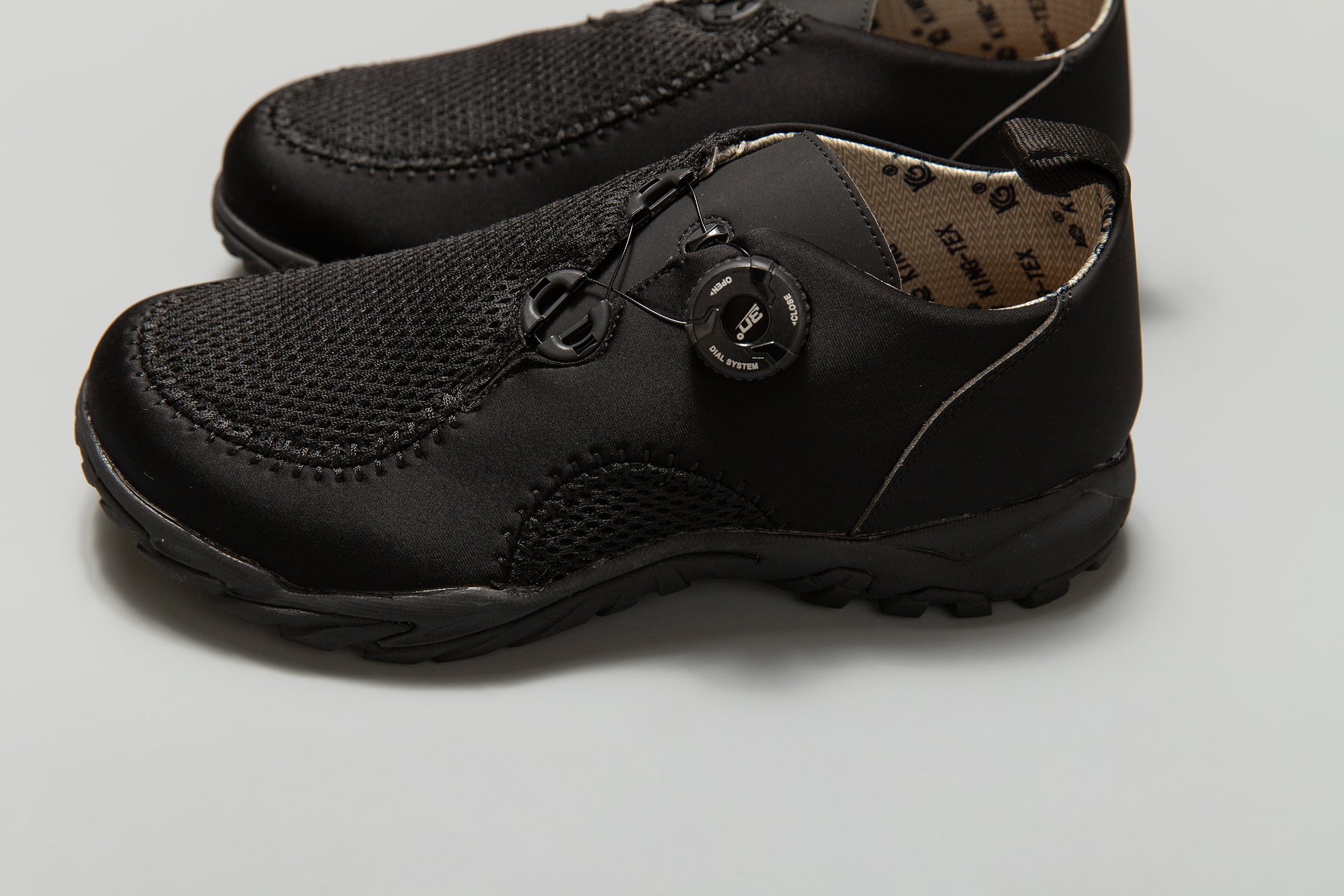 pg FRESH | BLK | PLAYGROUND | スニーカーショップ
