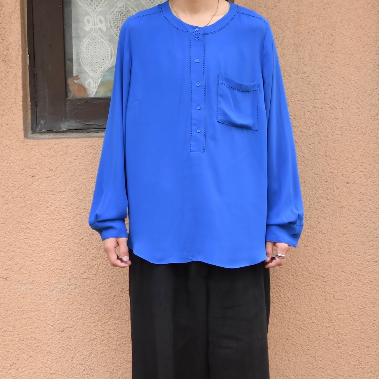 stitch design band collar pullover shirt