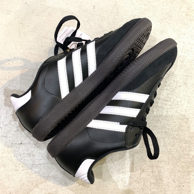 タグ付新品　adidas SAMBACLASSIC スニーカー　黒　26.5cm