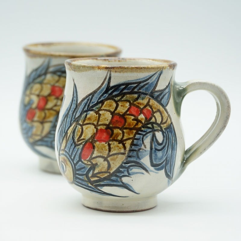 魚紋マグカップ【金城陶器秀陶房】 | やちむんと琉球ガラスなどのうち