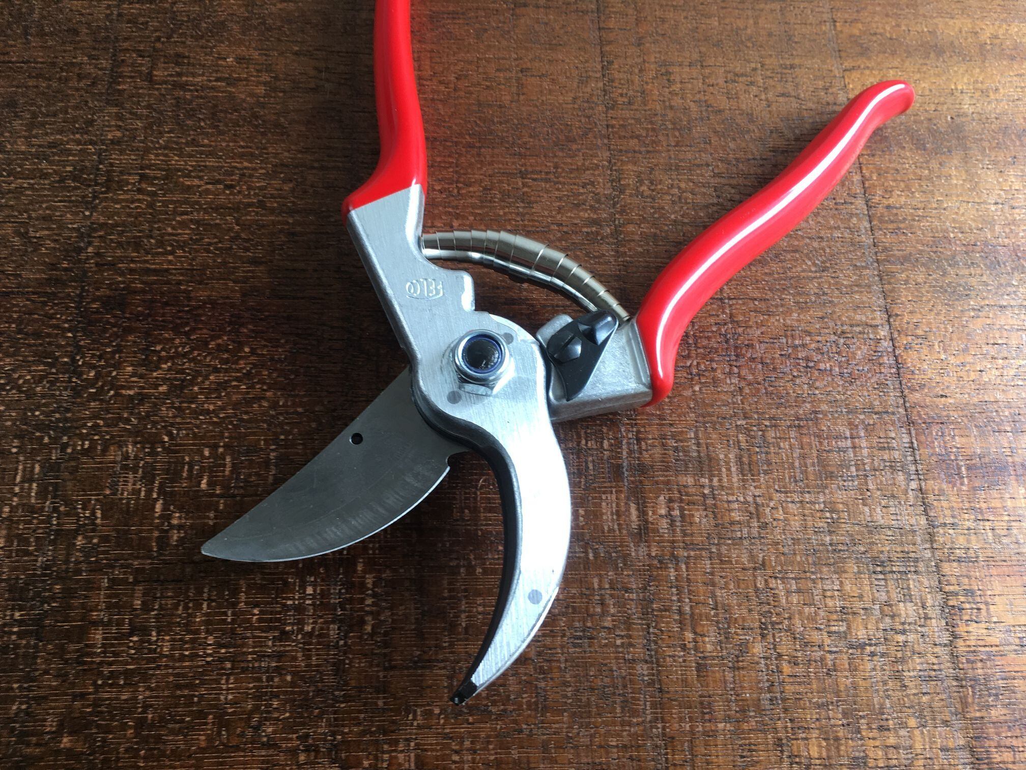 81 Off フェルコ 剪定鋏 Felco100 210mm Fucoa Cl
