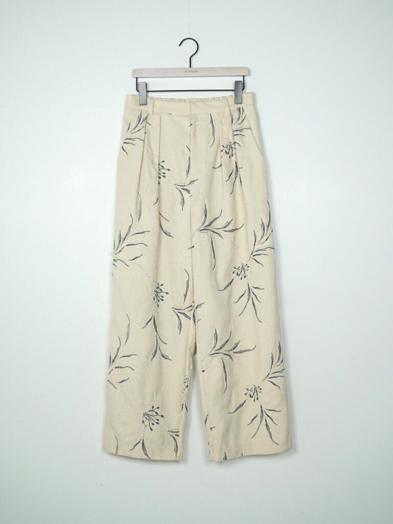 【12/上旬〜中旬入荷次第お届けのご予約】 CHIGNON/シニヨン コードフラワー刺繍PT 3566-626BZ