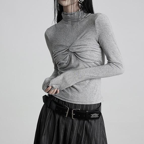 Twisted-ring turtleneck shirt S225