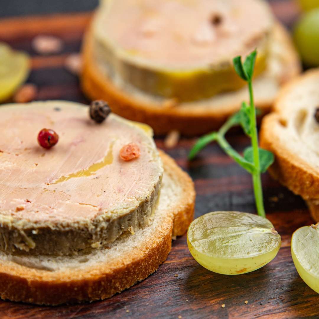 高級ハンガリー産 ホールフォアグラ ド カナール プレミアム冷凍品