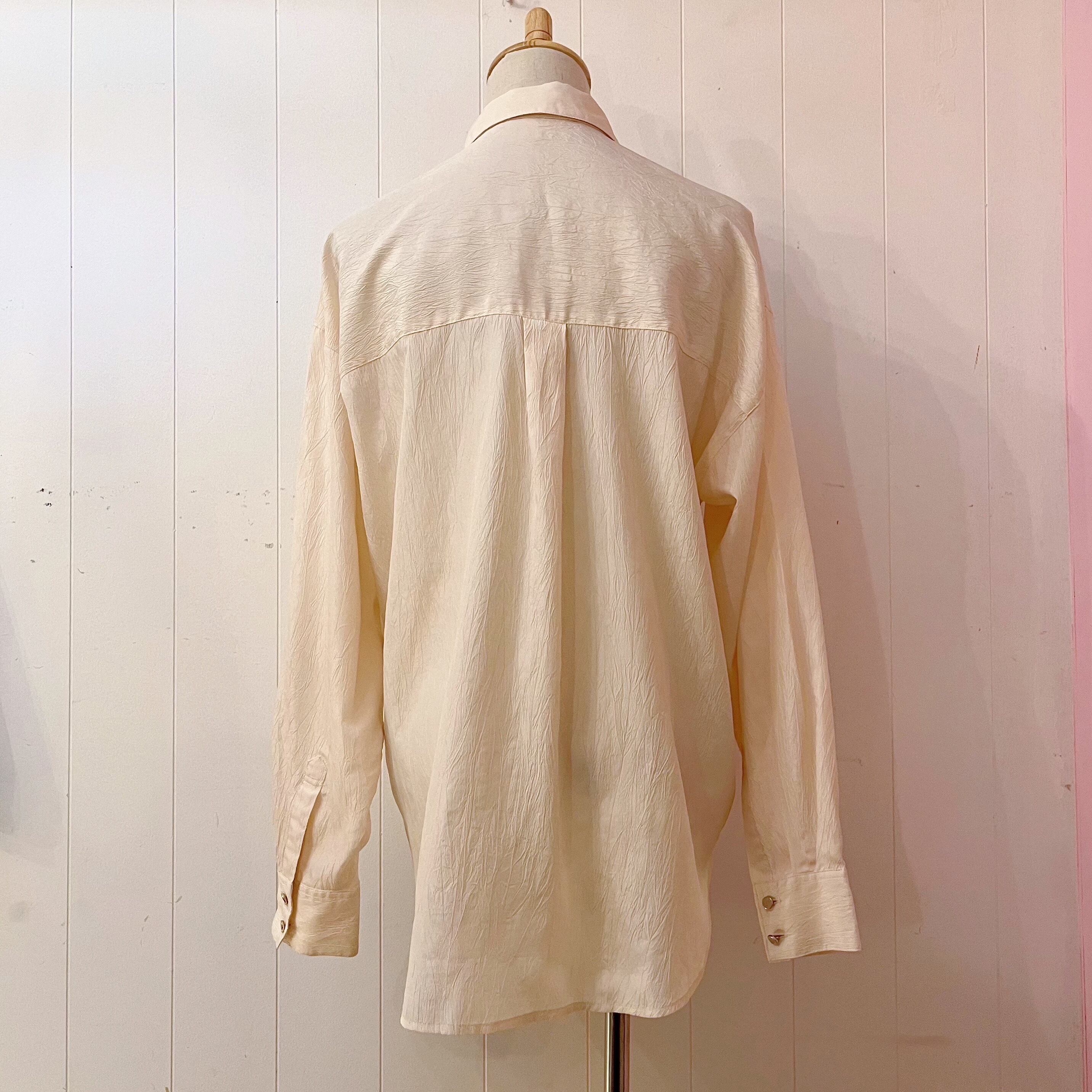 pocket watch crepe blouse