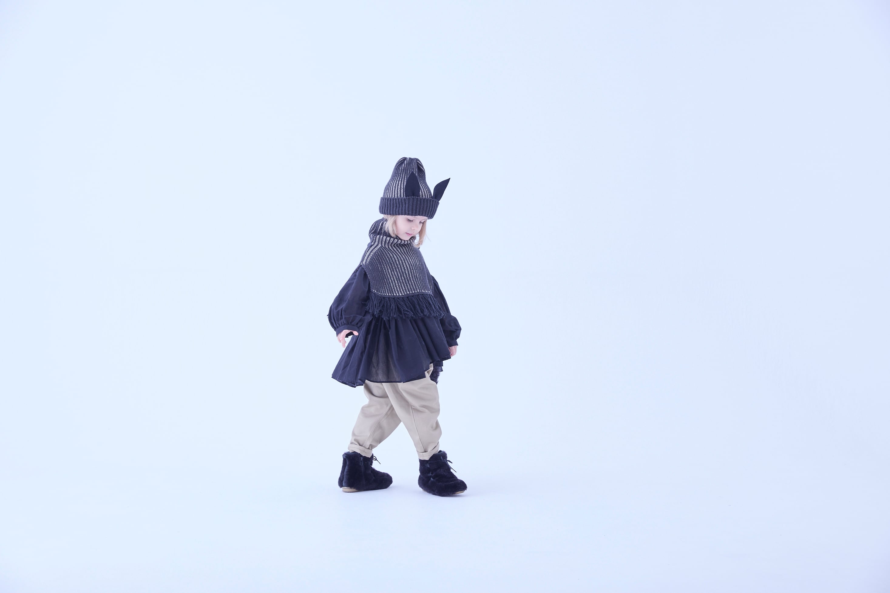 【即納/送料無料】eLfinFolk / Rib knit Knights cape Ⅱ / black