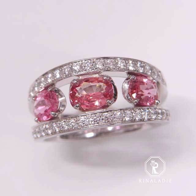 大特価★Pt900天然パパラチアサファイア★ゴージャス三重奏の姫リング