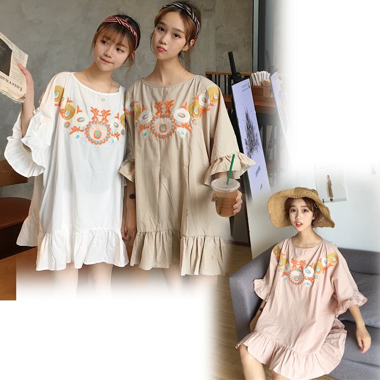 フレアスリーブ 五分袖 ボートネック 花刺繍 ワンピース