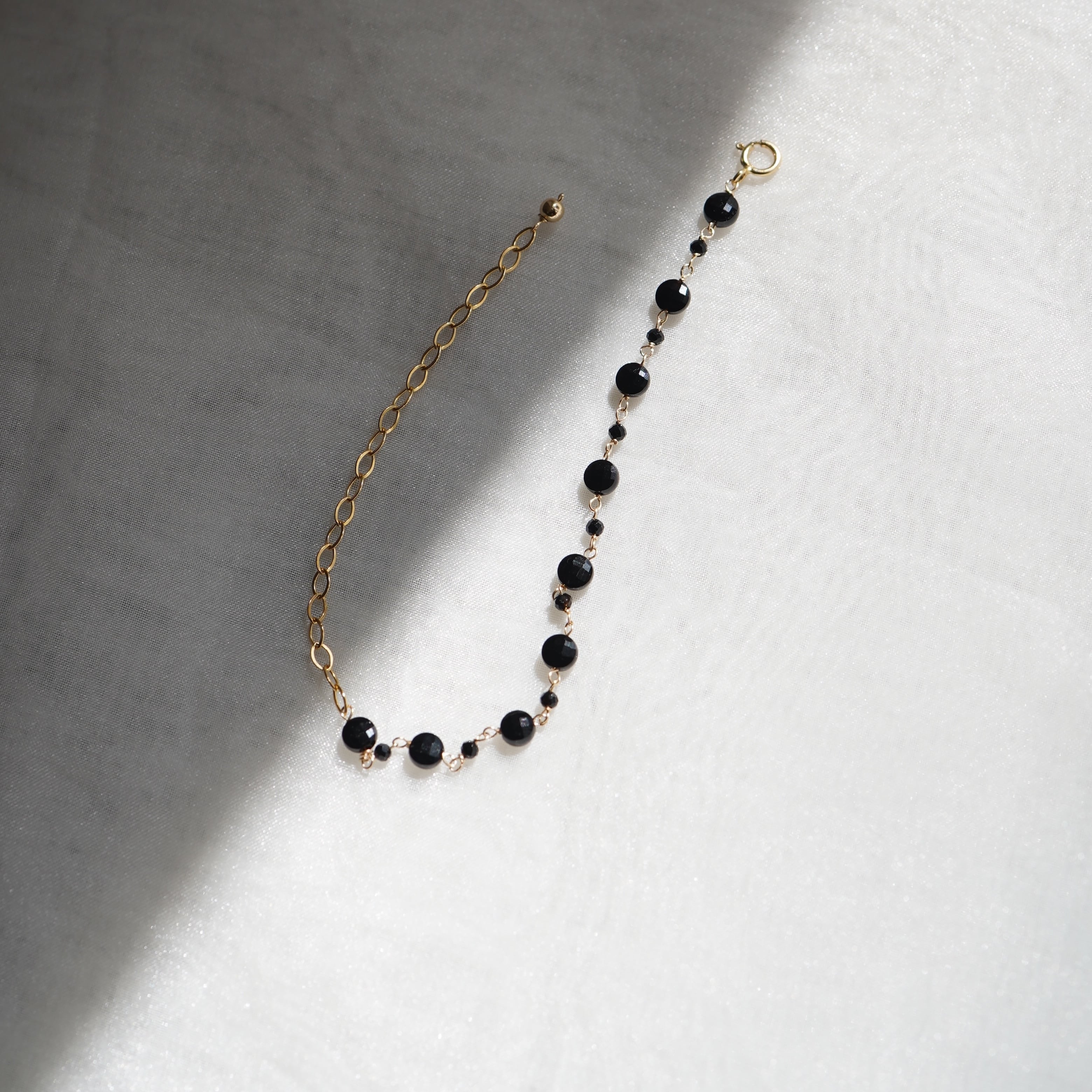 数量限定 14kgf パターンオニキスハーフチェーンブレスレット