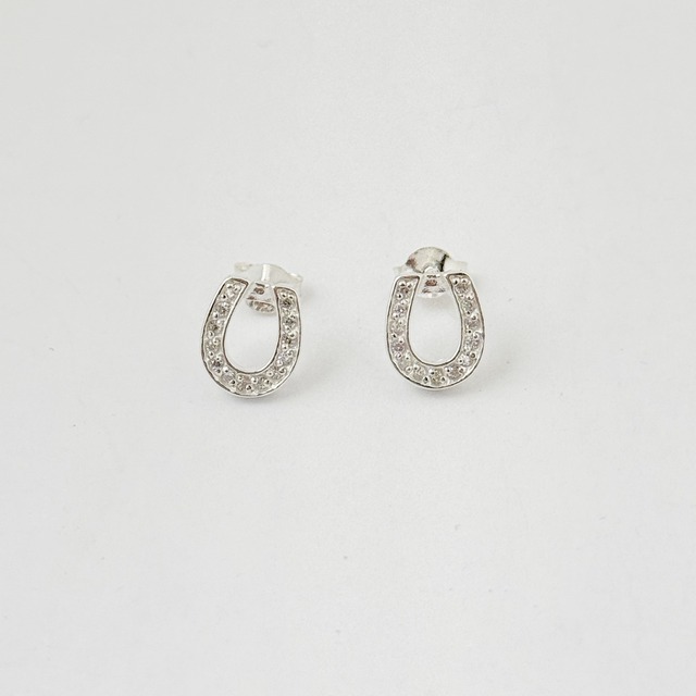 【再入荷】ジルコニア 上向き 馬蹄 スタッド ピアス 馬 蹄鉄 ホース うま