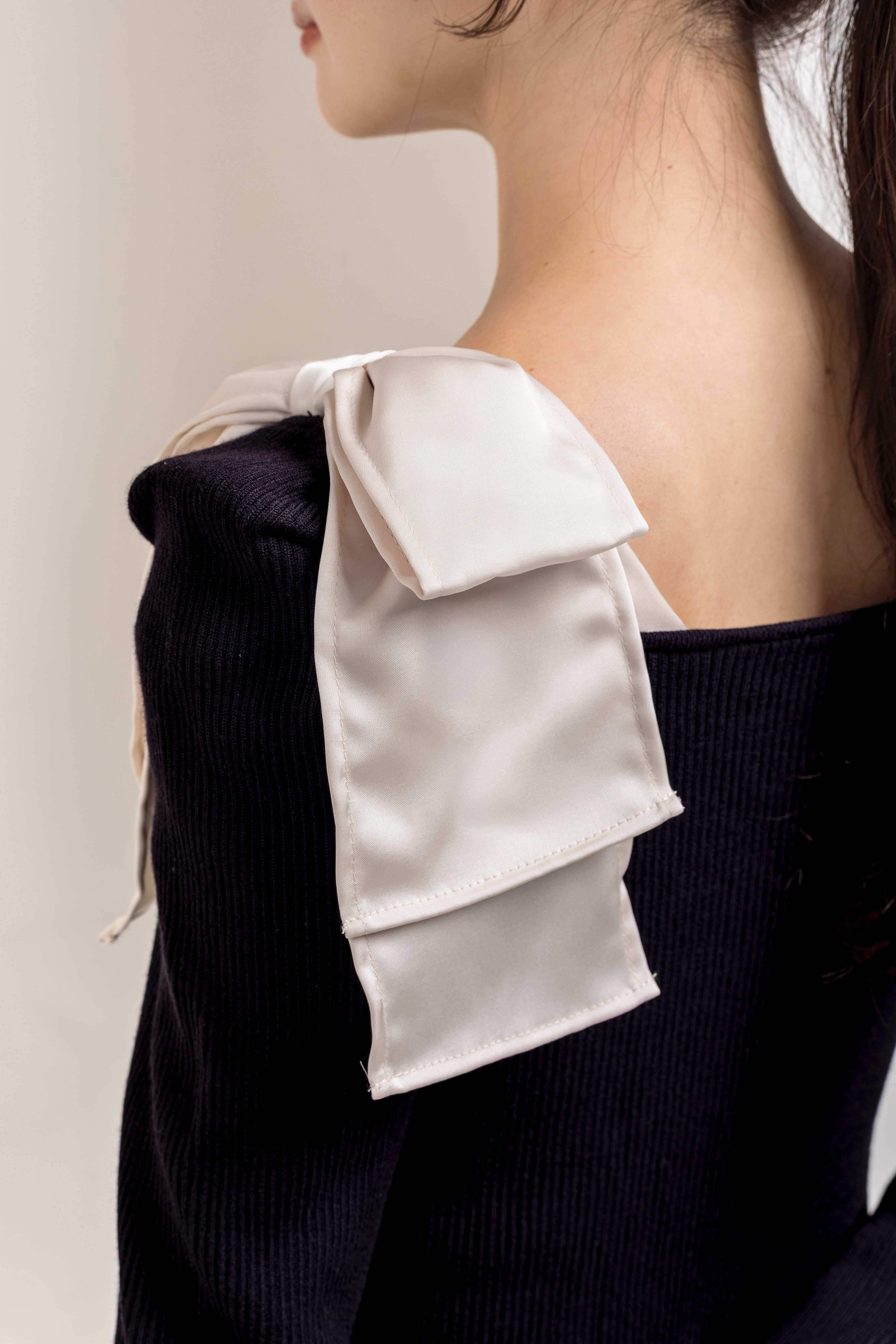 Black ribbon knit dress | raviange