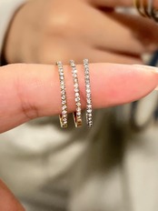 Half eternity ring