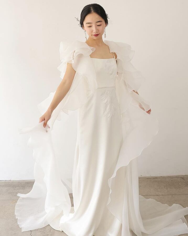 高品質！ウェディングドレス ケープ風ドレス キャミソール 華やかな  