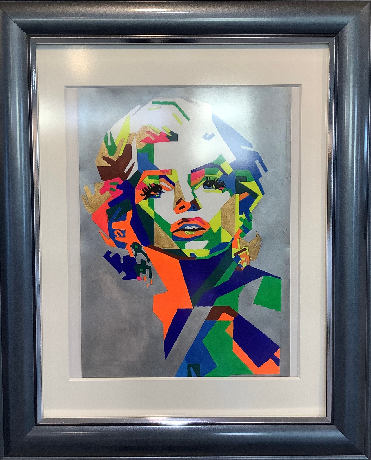 Vivid woman ( 鮮やかな女性 ) Uネック ロングTシャツ ブラック