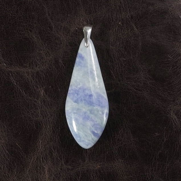 糸魚川翡翠 ラベンダー翡翠 しずく型ペンダントトップ 8.1g lavender Jadeite drop pendant top | URUWA  工房 うるわ powered by BASE