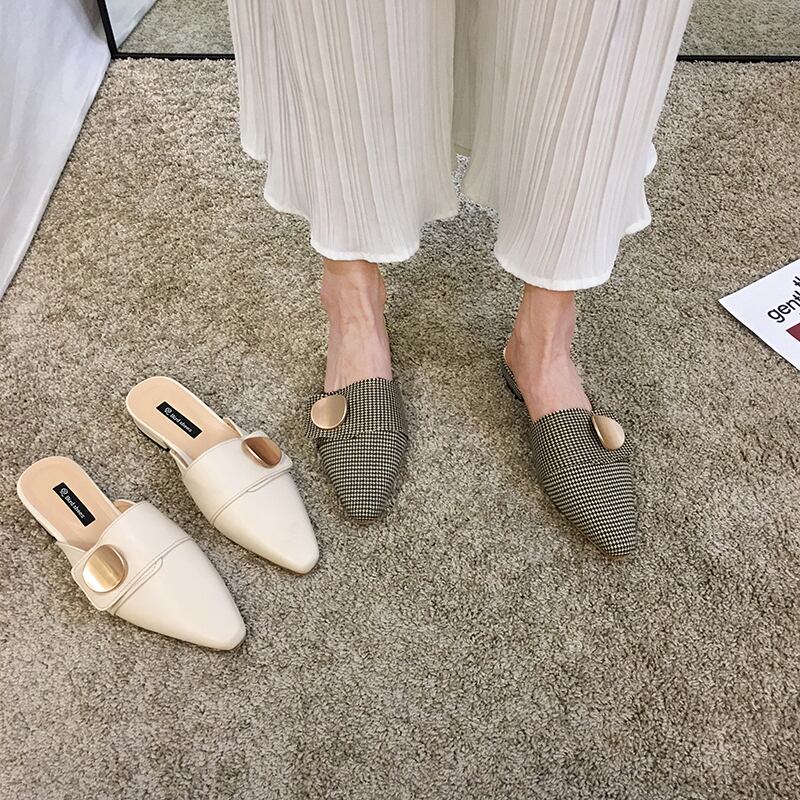 ネットの赤いサンダルとスリッパレディースアウター2020新しい春の野生のファッション指摘つま先包頭ハーフドラッグメタルバックルミュラーシューズ フェイクシューズ31345468283