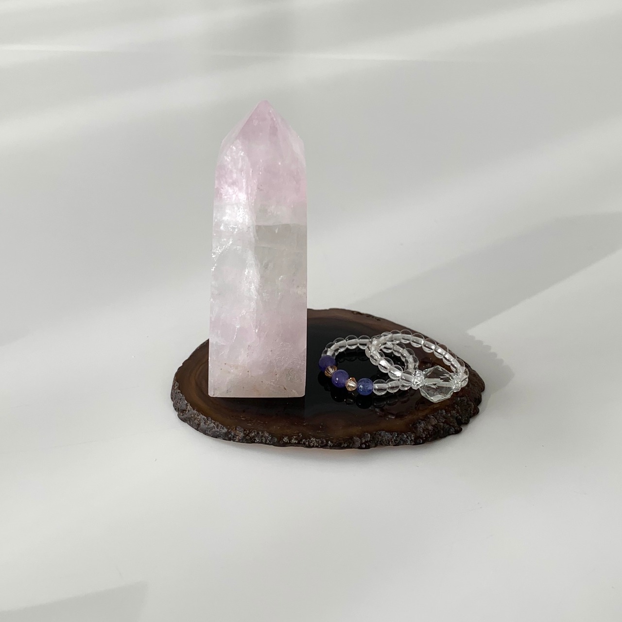 ラベンダーピンクフローライトタワー*天然石ポイント*天然石インテリア*置き物*T42